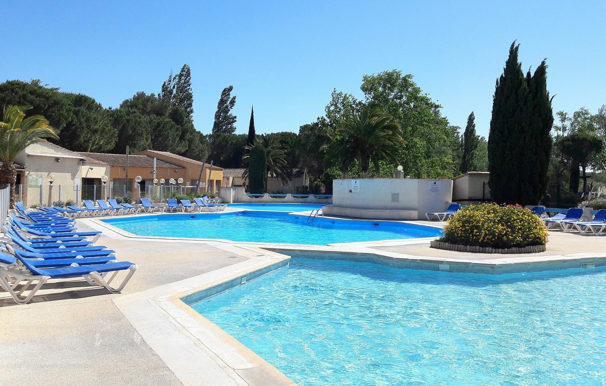 Residence Odalys Le Village Camarguais Les Gardians Arles Exterior foto